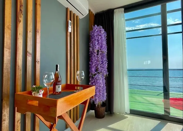 Ada Tiny House Loca فندق مبيت وإفطار 4*
